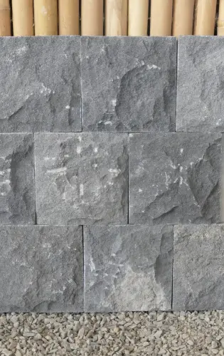 Product image of the product “Black Lava Stone Wall tiles,Quality for export market, Size 20 x 20 cm (0,04m²) Price per 1 m² / 25pcs. ”